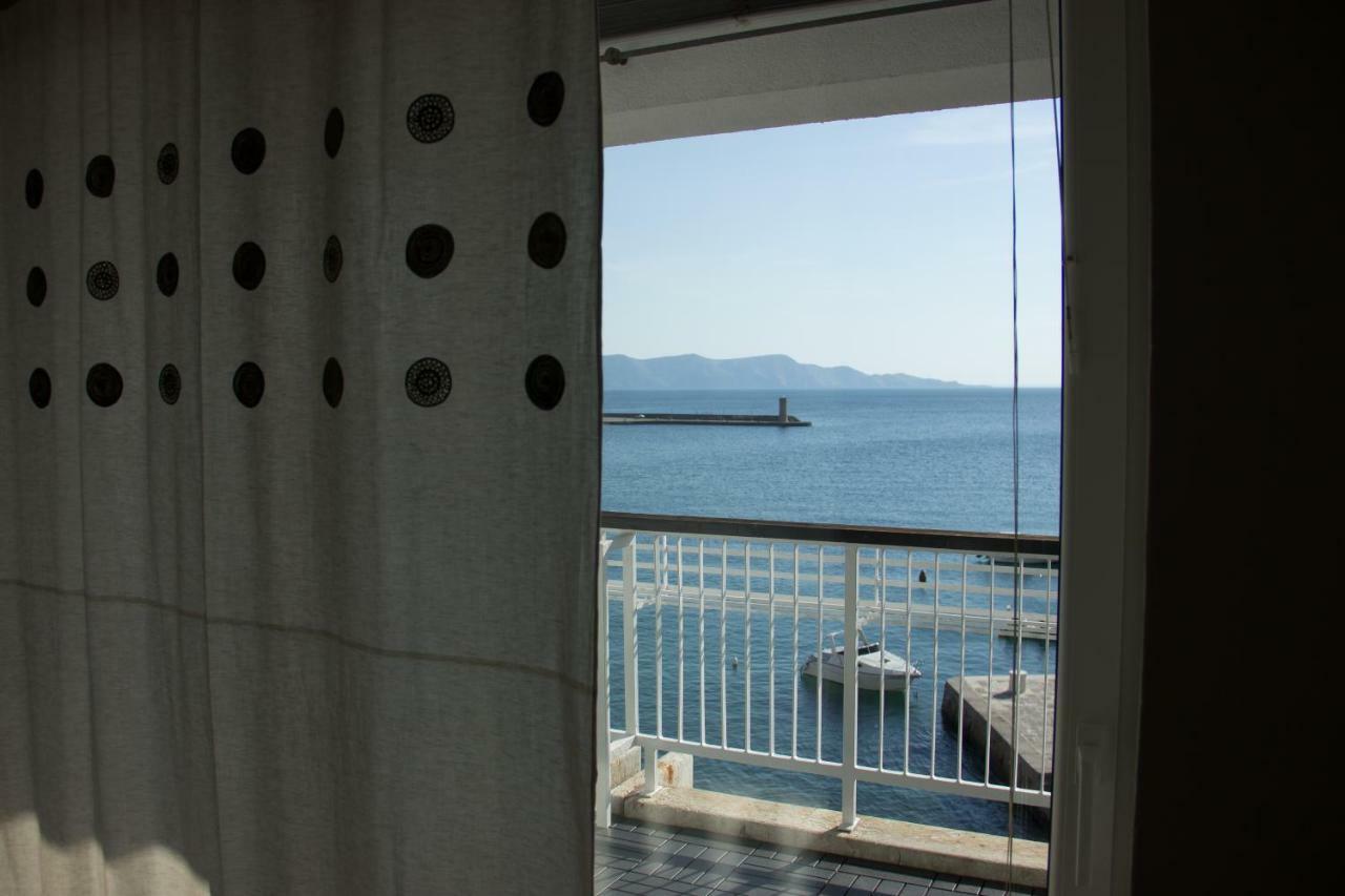 Studio Apartman Dida Bozo Сень Экстерьер фото