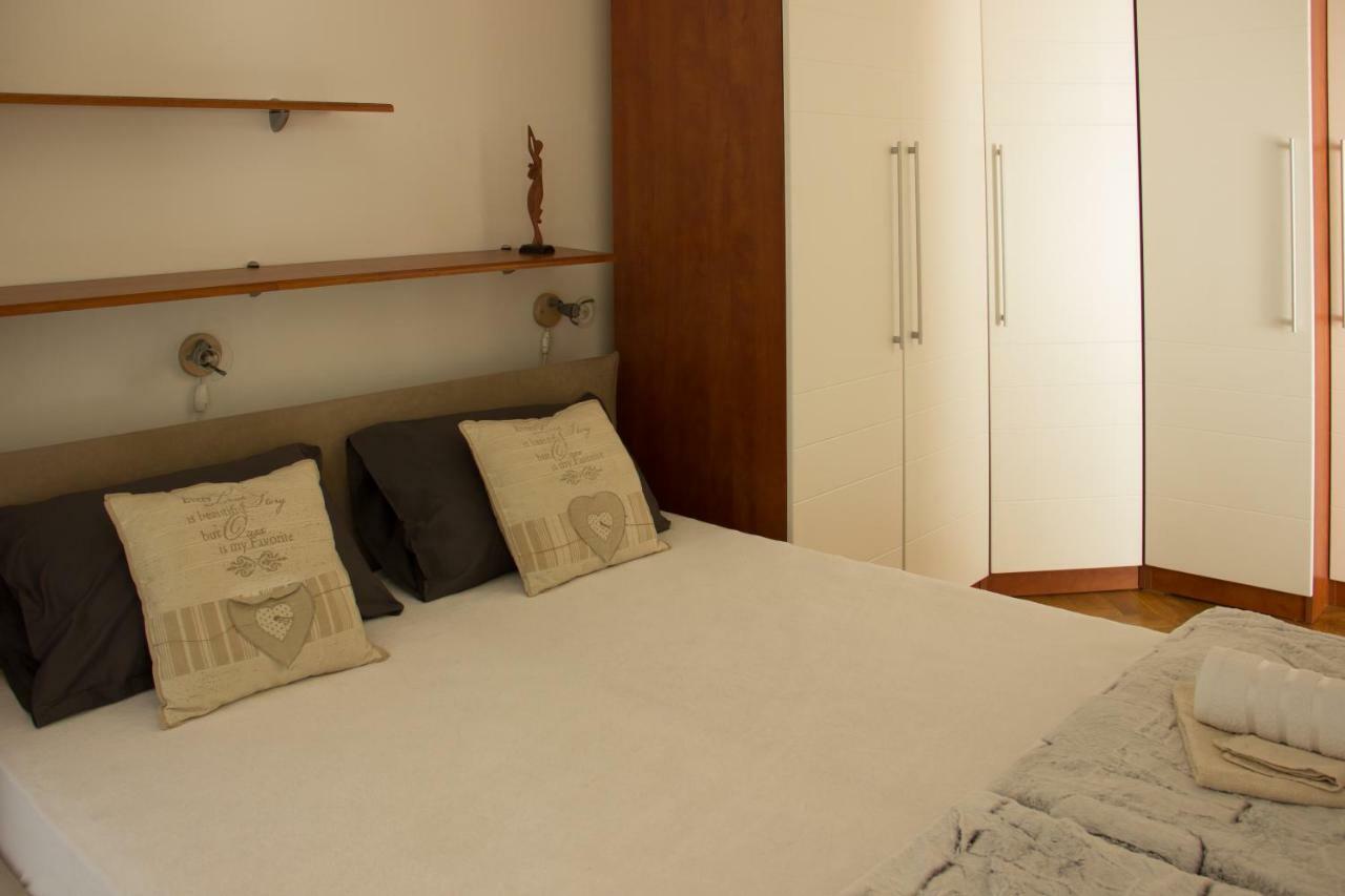 Studio Apartman Dida Bozo Сень Экстерьер фото
